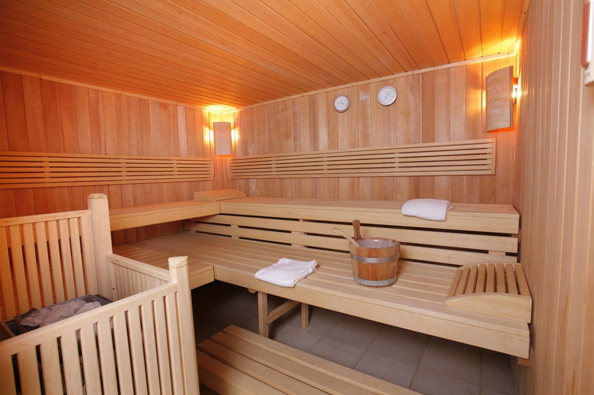 Residence Vtf Les Allees Du Green Levernois Bagian luar foto