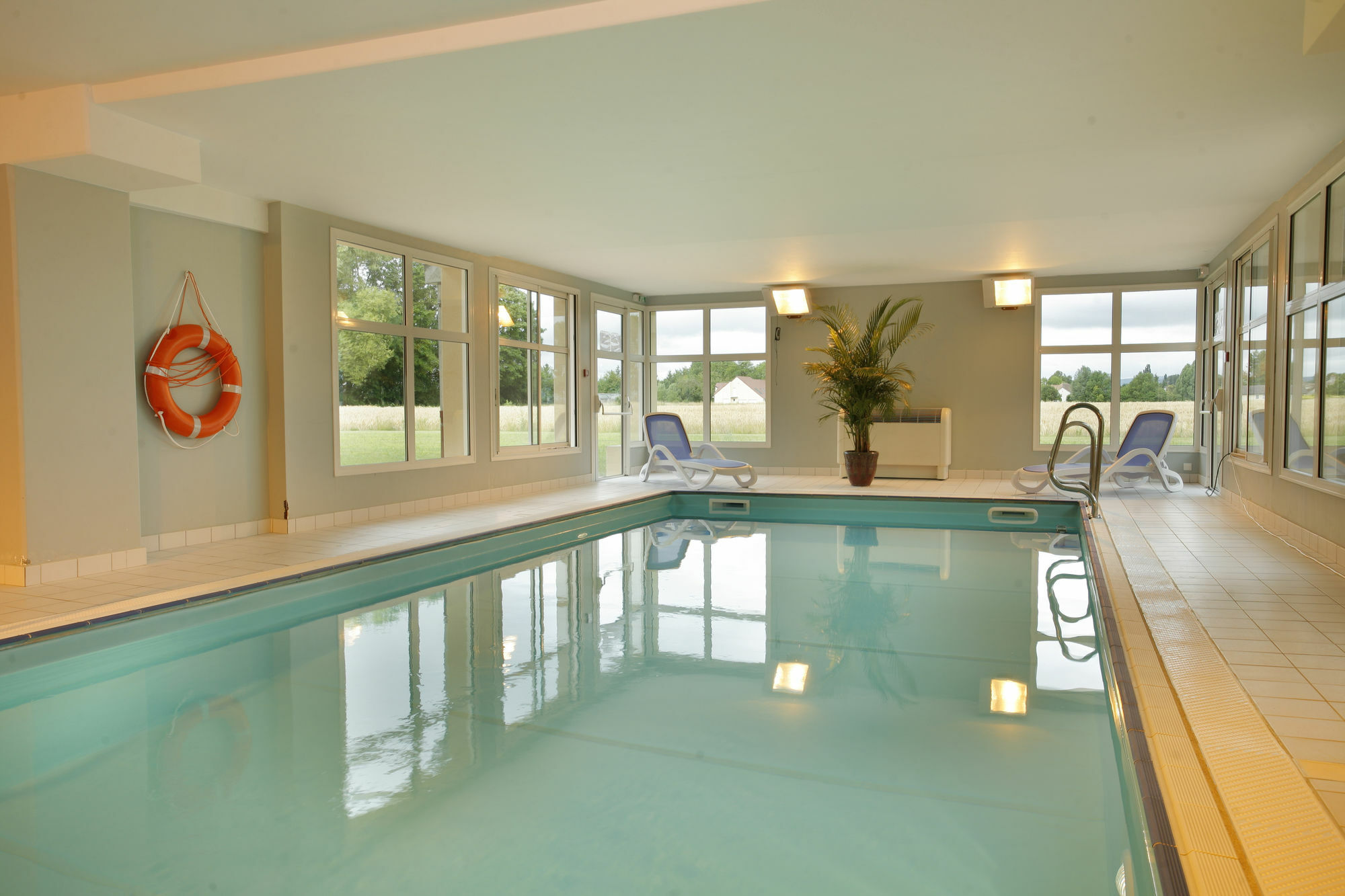 Residence Vtf Les Allees Du Green Levernois Bagian luar foto