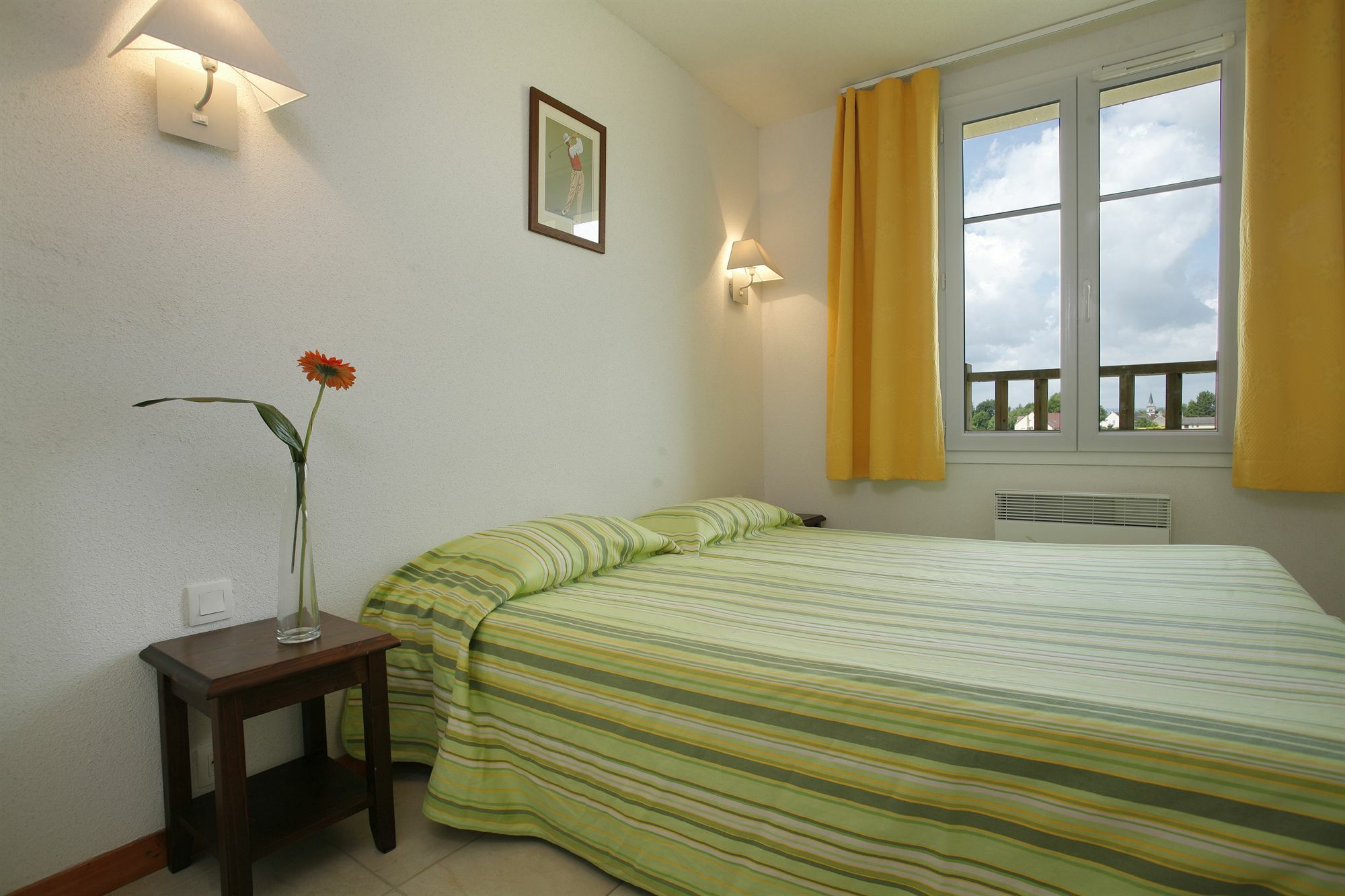 Residence Vtf Les Allees Du Green Levernois Bagian luar foto